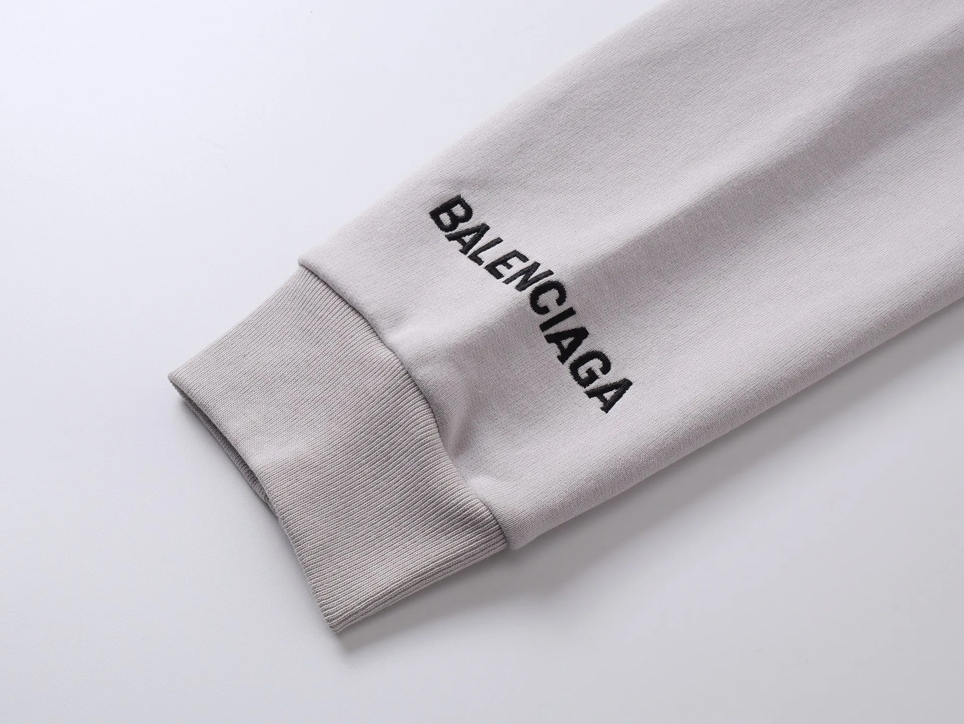 BALENCI*GA hithg there+dripley . . . . . . . 460g . Same Style -Color： Gray -SIZE：Xs S M L 8981#